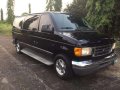 2005 Ford E150-2