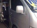 Toyota Hiace Commuter-3