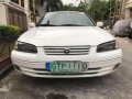 Toyota Camry GXE 2000-1