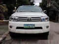 2009 Toyota Fortuner V for sale -0