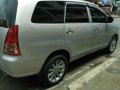Well Maintained Toyota Innova J 2005 MT For Sale-0