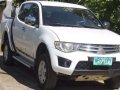 Mitsubishi Strada-0