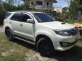 Toyota Fortuner V 2016 White For Sale -0