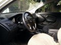 Hyundai Tucson 2010 THETA II A/T-3