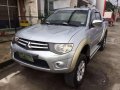 Toyota fortuner 4x2 manual diesel 2012 for sale -5