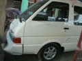 Nissan Vannette 1993 Van MT White For Sale -2