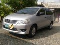 Toyota Innova e diesel manual 2013 model-0