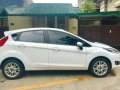 Ford Fiesta 2016 Automatic Hatchback Pearl Whilte-2
