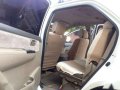 2012 fortuner G manual 4x2-7