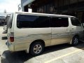 Toyota Hi Ace Super Grandia 3.0-2