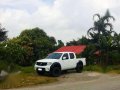 Nissan Navara D40 LE MT White For Sale -0
