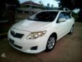 Toyota Corolla Altis E white glossy paint 2008model-1