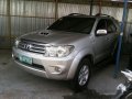 For sale well kept Toyota Fortuner 2005-3