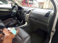 Isuzu Dmax 2015mdl 4x2 Manual Transmission for sale -2