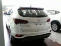 Hyundai Santa Fe 2017 White for sale-8