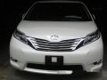 Toyota Sienna 2017 WHITE FOR SALE-0