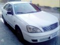 Nissan Sentra 2008 1,3 MT White For Sale -2