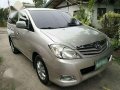 Toyota innova E 2009-1