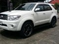 Well Maintained 2005 Toyota Fortuner AT For Sale-0