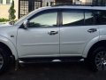 Mitsubishi Montero Sport 2010 white for sale-2