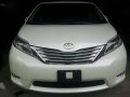 2017 Toyota Sienna Limited-0