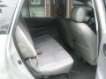 2005 Toyota Innova E diesel MT compare to 2006 2007-6