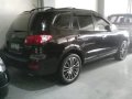 Hyundai Santa Fe 2009 well kept for sale-3