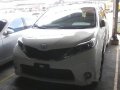 Toyota Sienna 2017 White for sale-4