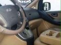 Casa Maintained 2011 Hyundai Starex Gold For Sale-1