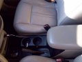 2005 Ford Escape SUV white for sale -3