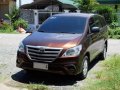 2014 Toyota Innova E mt dsl-2