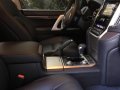 Toyota Land Cruiser 2017 Automatic Diesel P5,500,000 for sale -4