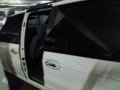 Kia Carnival 2000 AT White Van For Sale -6