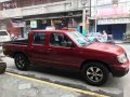 Nissan Frontier 2006 2.7 MT Red For Sale -0
