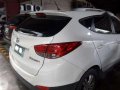 HYUNDAI TUCSON 2010 AT White For Sale -5