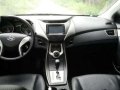 Hyundai Elantra Premium - 2012 AT-5