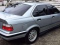 BMW 320i 1997-3