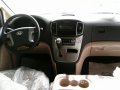 Hyundai Grand Starex 2017 for sale -9