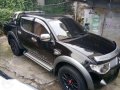 Mitsubishi Strada 2009 Manual for sale -1