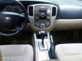2009 Ford Escape Xls 2.3 AT Silver For Sale -5