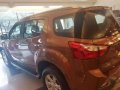 ISUZU Mu-x 4x2 LS-A MT 2.5 Liters-1
