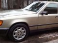 Mercedes Benz w124 230e for sale -3