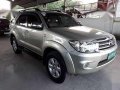 Toyota Fortuner G Diesel 4x2 2010-0