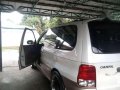 2001 LOCAL Kia Carnival Park II 29 Turbo Diesel-7