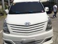 Hyundai Starex Van Limousine (Ivory White)-1