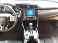 2016 honda civic 1.8 E CVT-6