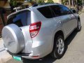 Toyota Rav4 Loaded 2010 AT crv tucson forester escape fortuner xtrail-7