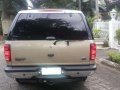2000 Ford Expedition 4x2-2