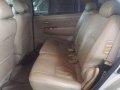 2009 Toyota Fortuner 2.5 G 4x2-6