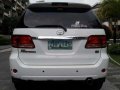 Toyota Fortuner V 4x4 2007 AT White For Sale -1